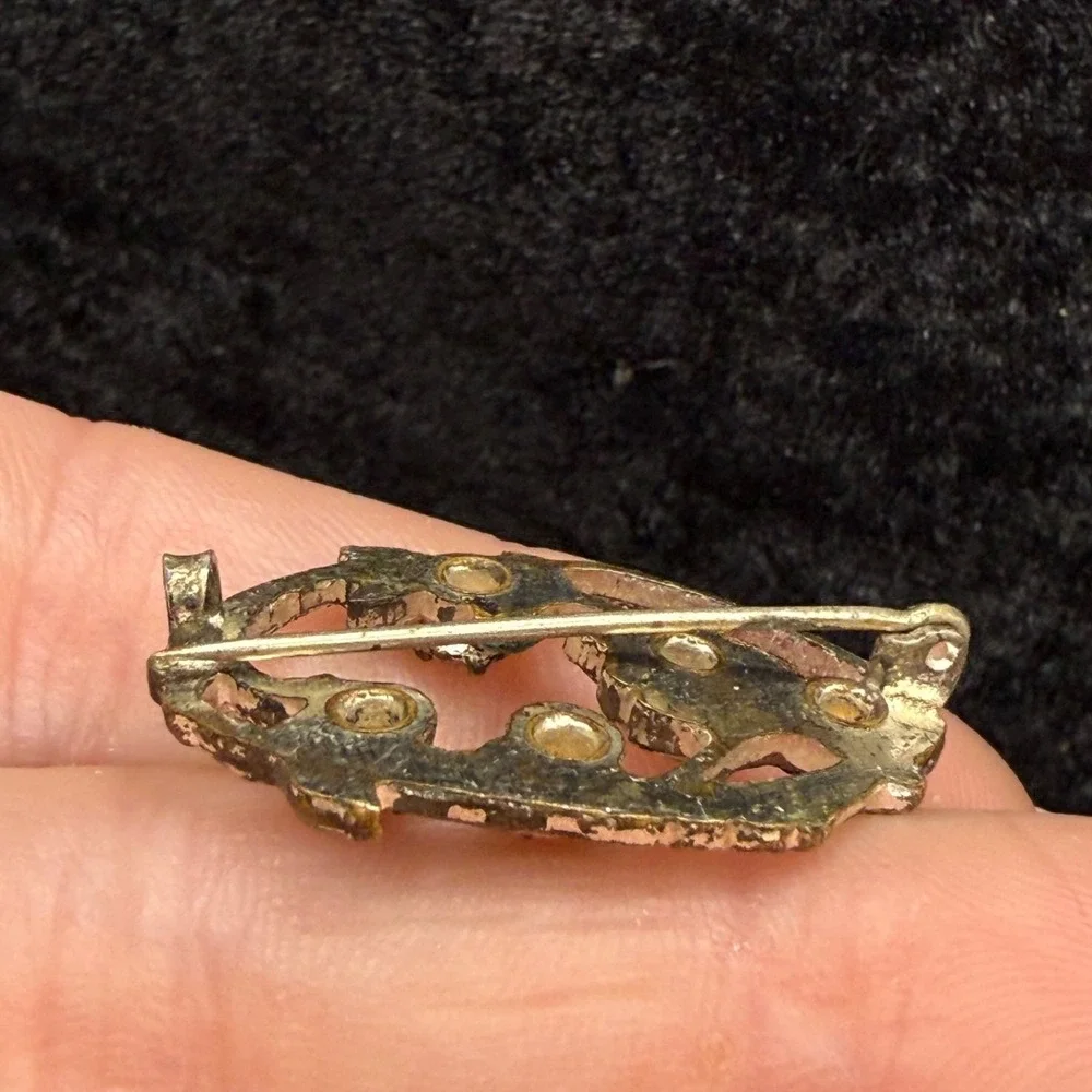 Vintage Flower Brooch Silver Tone Rhinestone Enamel Paste